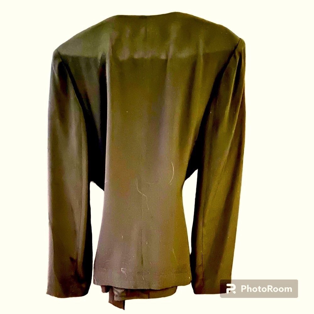Donna Morgan Jacket 100% Silk Size 6 Like New Condition - Picture 2 of 3